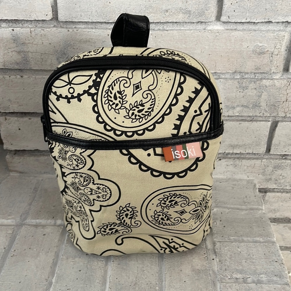 Isoki insulated baby bottle bag. Holds 3-4 bottles inside. Outside pocket too.
